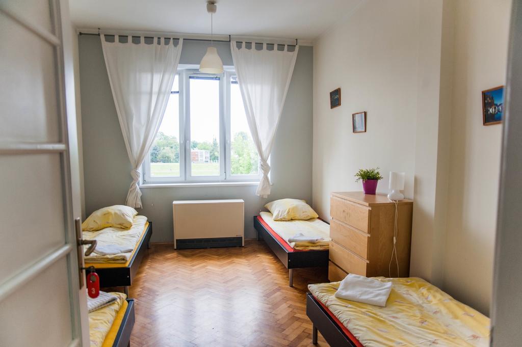 Bed and Breakfast Okay House Krakau Zimmer foto